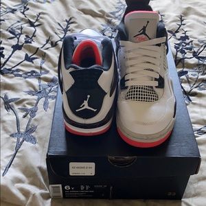 Air Jordan’s 4 Retro (GS)